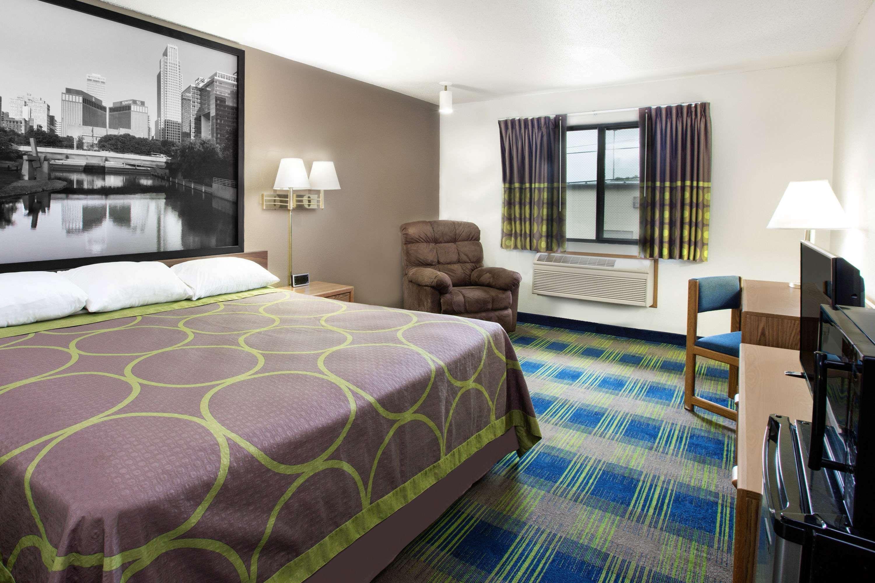Super 8 By Wyndham Columbus Motel Dış mekan fotoğraf
