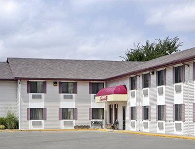 Super 8 By Wyndham Columbus Motel Dış mekan fotoğraf